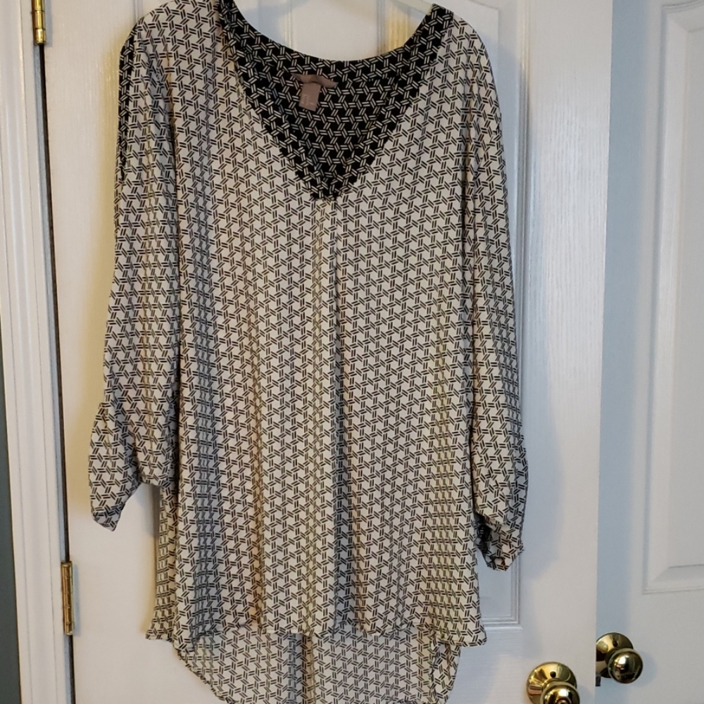 H&M black & white flowy tunic 22